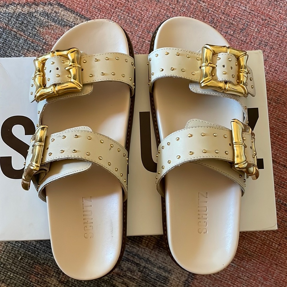 SCHUTZ Enola studded Sandals Size 8.